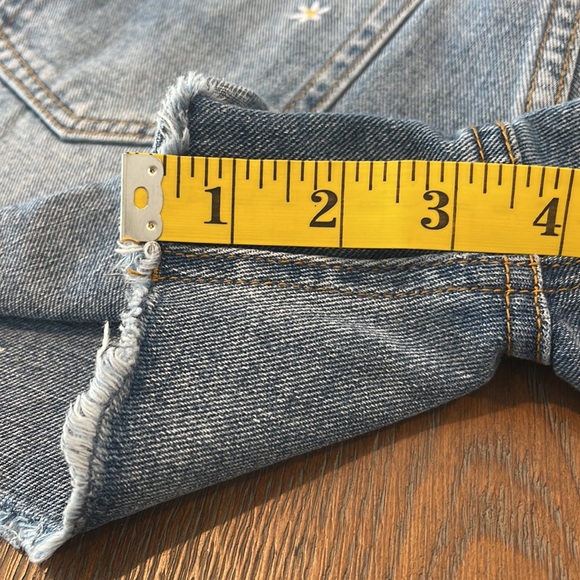 🌟3/$15🌟NWOT. KHAKI and Blue, denim Shorts. Size 11 - Picture 8 of 8